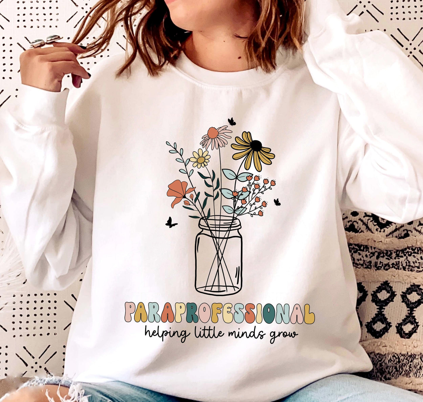 Paraprofessional Shirt, Helping Little Minds Grow, Teacher Aide Gift