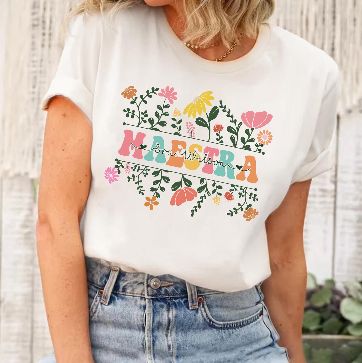 Teacher Shirt, Bilingual Teacher Shirt, Personalized Maestra Shirt, Maestra Bilingual, Flower Maestra Shirt, Spanish Teacher, Bilingual Gift