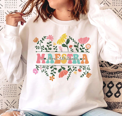 Teacher Shirt, Bilingual Teacher Shirt, Personalized Maestra Shirt, Maestra Bilingual, Flower Maestra Shirt, Spanish Teacher, Bilingual Gift