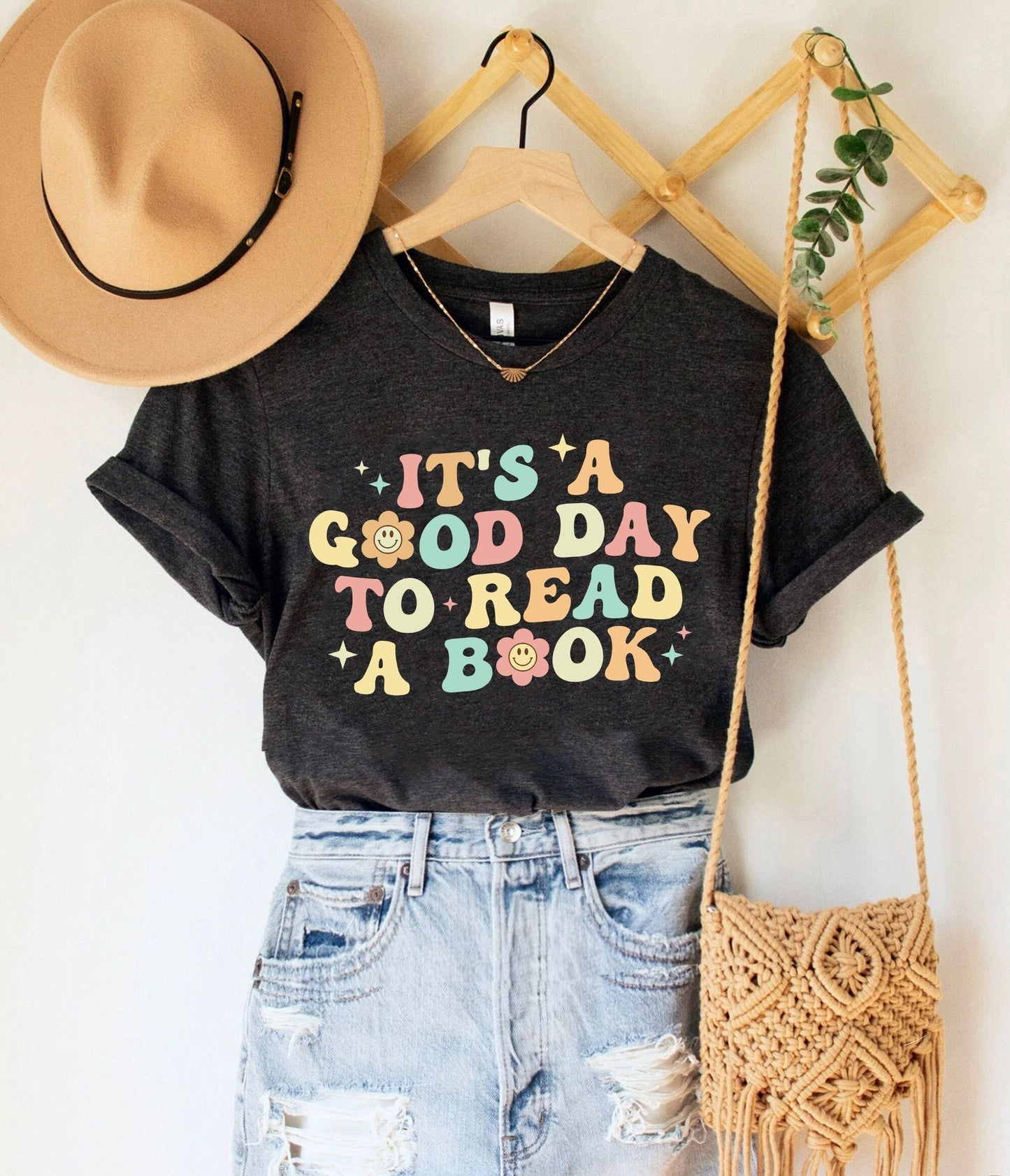 Teacher Shirt, It's A Good Day To Read A Book Shirt, Teacher Read Shirt, Elementary Teacher, Kindergarten Teacher, Teacher Graduation Gift