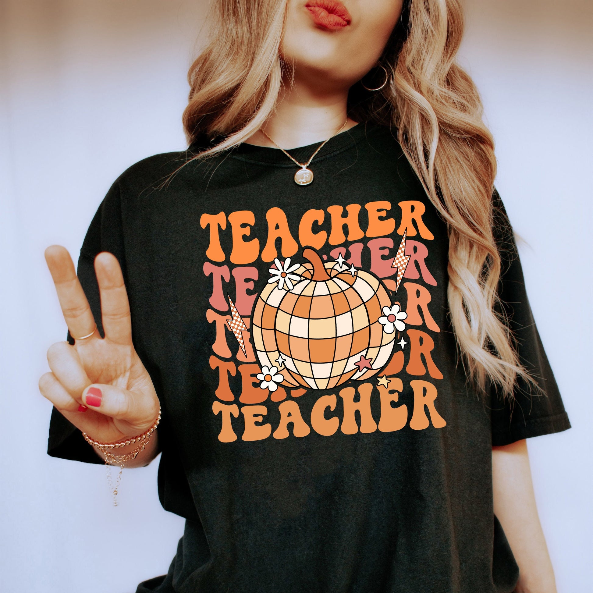 Teacher Shirt, Retro Fall Teacher Shirt, Fall Vibes Teacher Shirt, Pumpkin Teacher Shirt, Back To School Autumn, Teacher Appreciation Gift