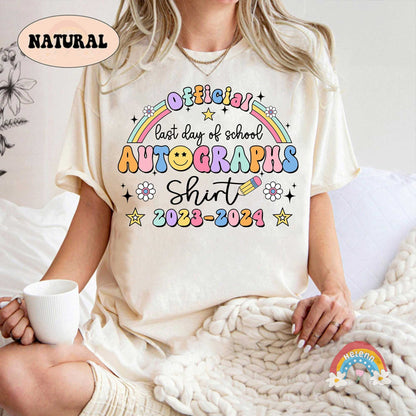 A special edition white t-shirt becomes a personalized yearbook of sorts, with its lively, color-filled text and graphics inviting schoolmates and teachers to sign and share well-wishes for the academic year&#39;s end.