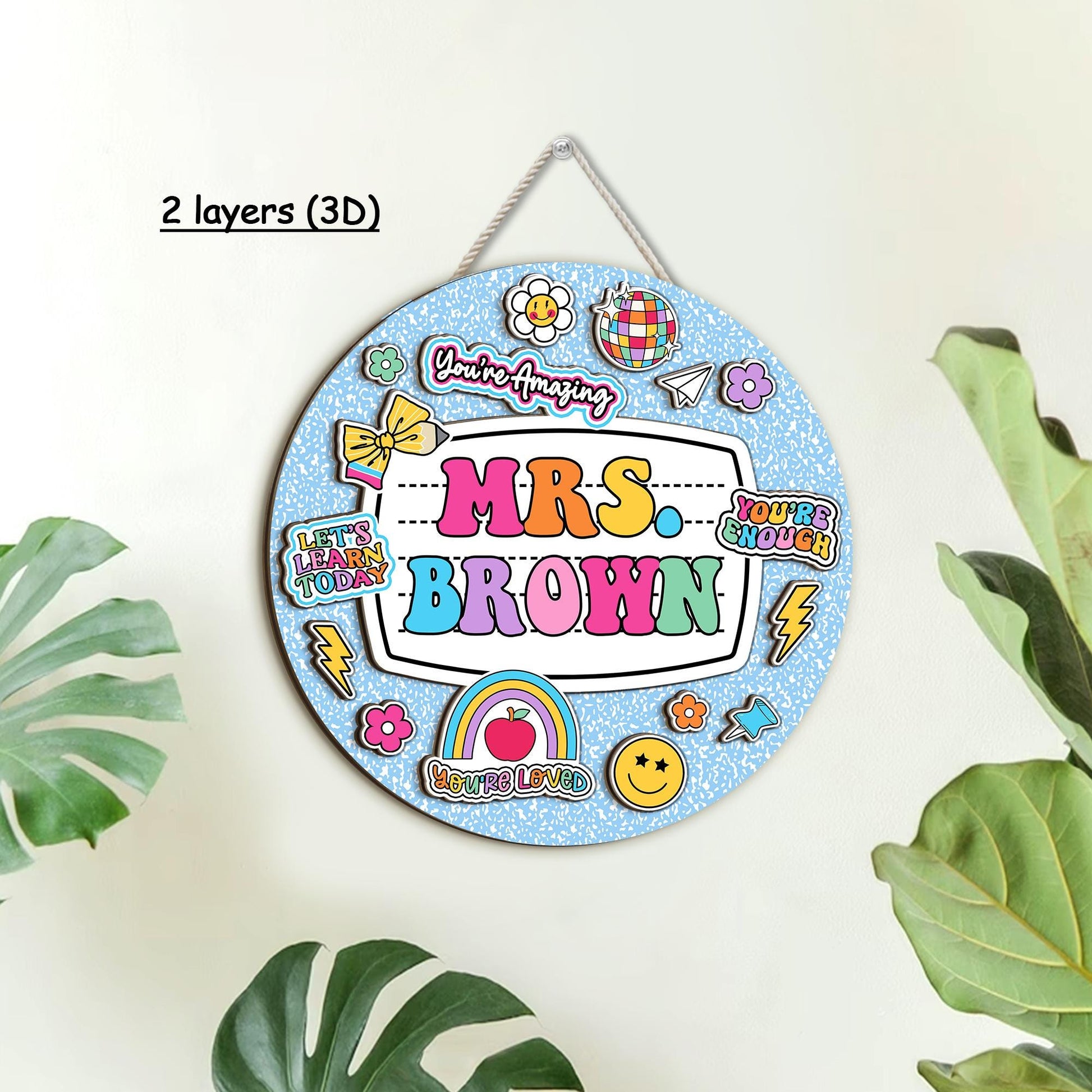 4. 🎨 Choose from 5 vibrant color palettes and add your name to create a classroom accessory that truly reflects your personality.